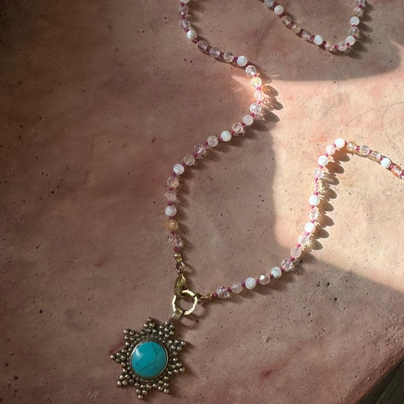 Handmade hand knotted gemstone mother of pearl necklace with star stone center - Picture 14 of 15